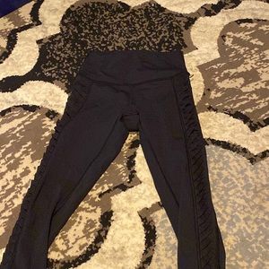 LULULEMON LEGGINGS SIZE TWO BLACK